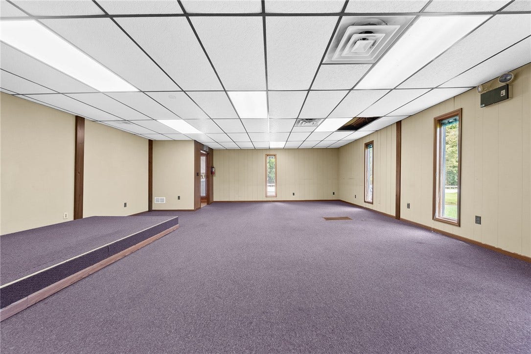 685 National Pike W., Brownsville, PA 15417