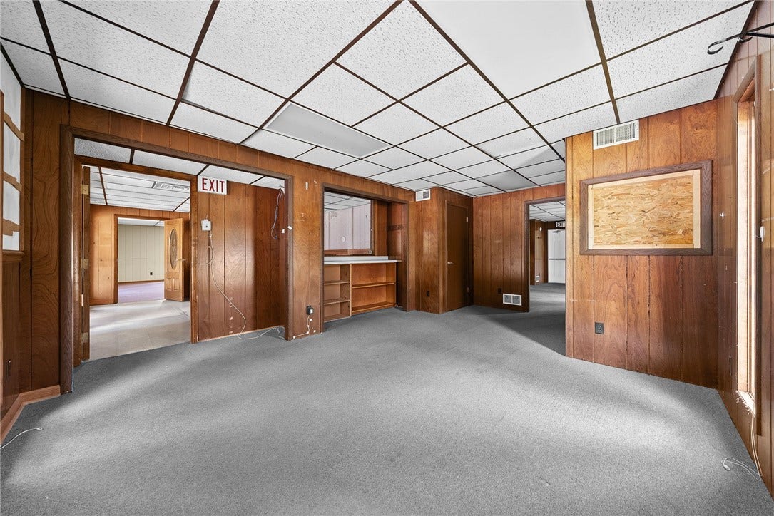 685 National Pike W., Brownsville, PA 15417