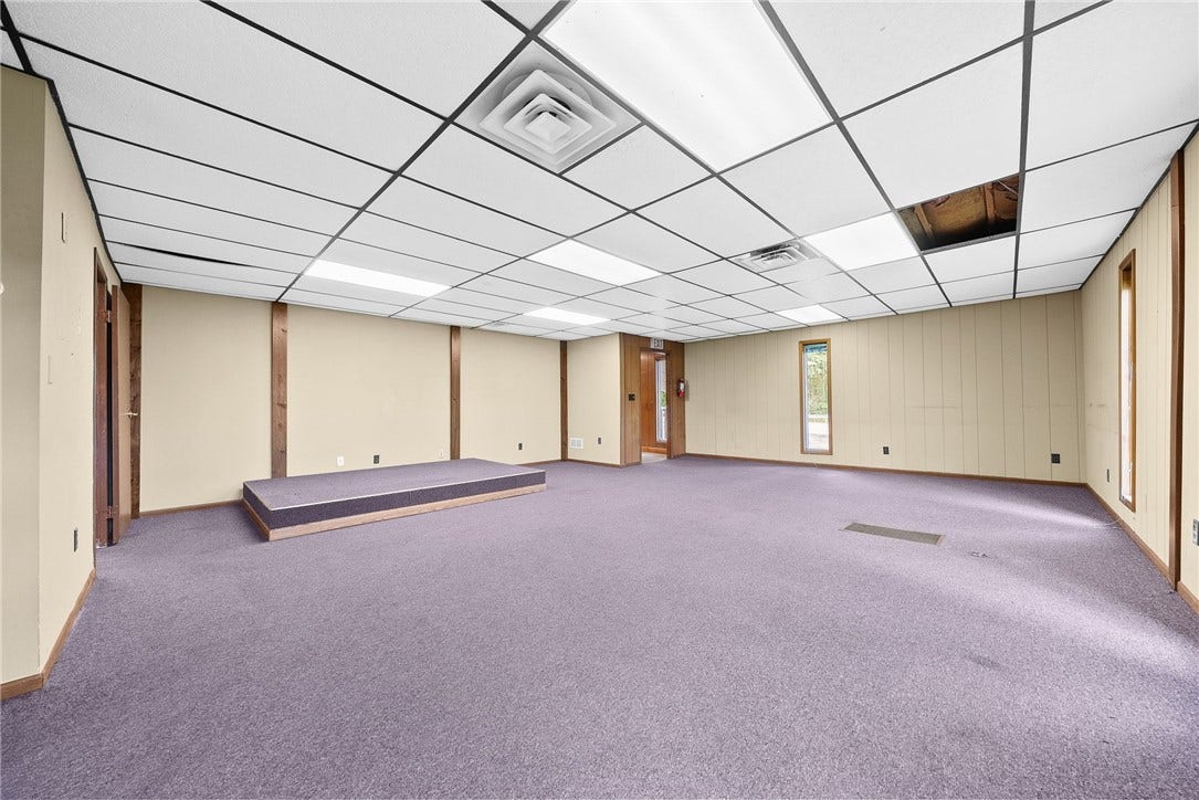 685 National Pike W., Brownsville, PA 15417