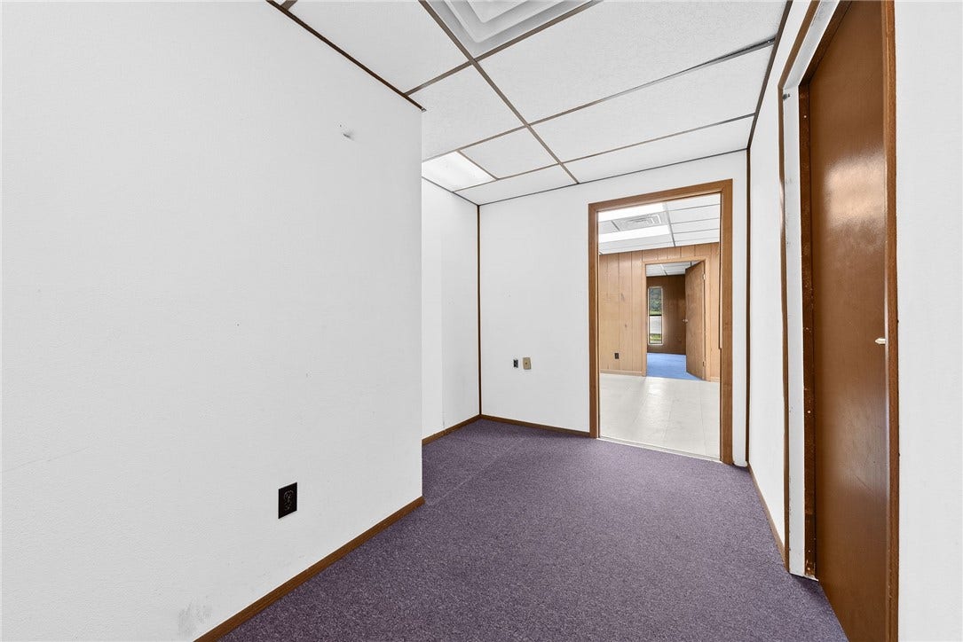 685 National Pike W., Brownsville, PA 15417