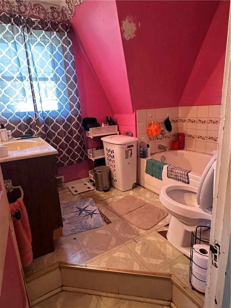 321 Monongahela Ave, Elizabeth, PA 15037