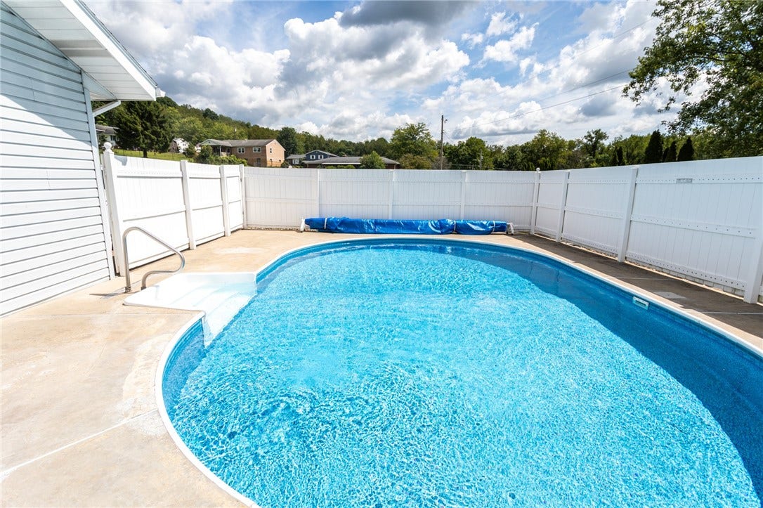 700 N Main St, Masontown, PA 15461