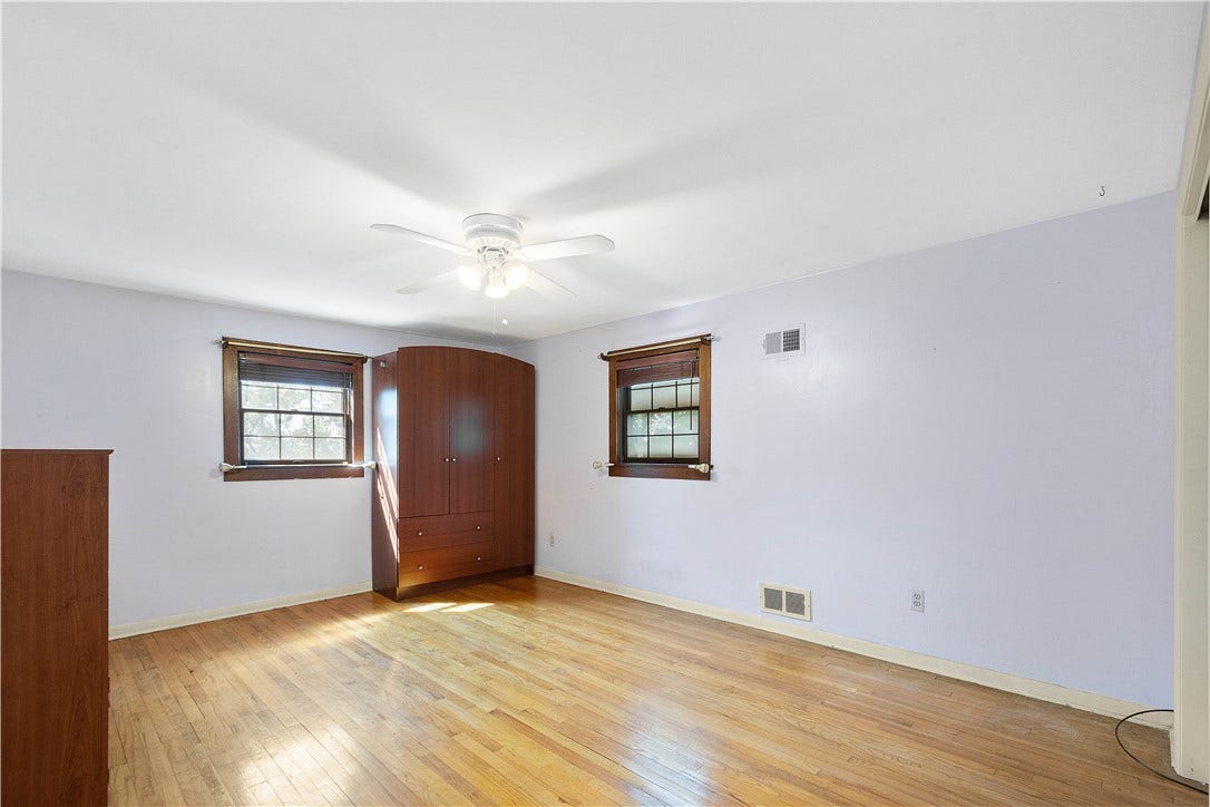628 Orchard Hill Dr, Pittsburgh, PA 15238 2nd floor