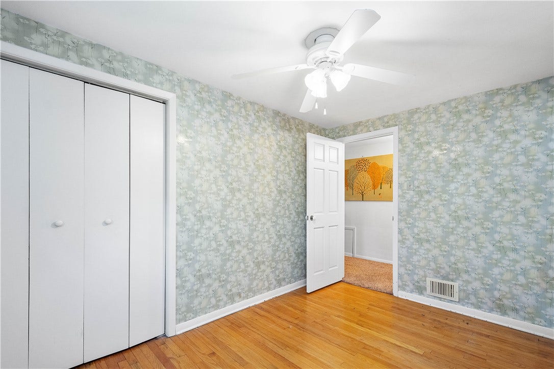 628 Orchard Hill Dr, Pittsburgh, PA 15238 2nd floor