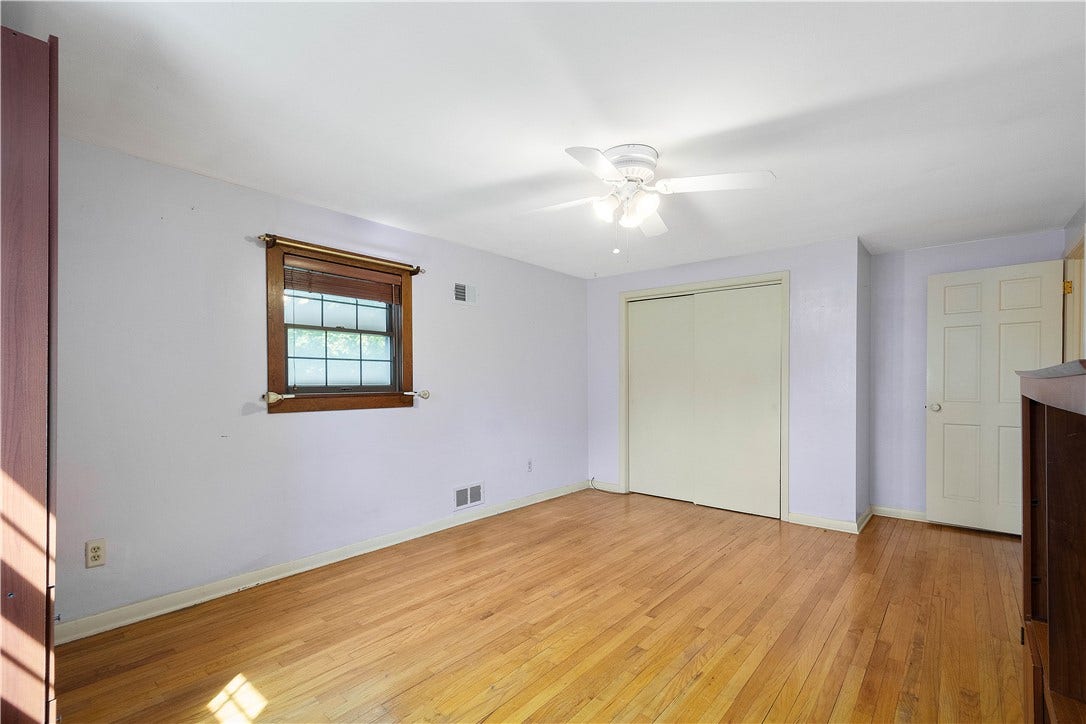 628 Orchard Hill Dr, Pittsburgh, PA 15238 2nd floor