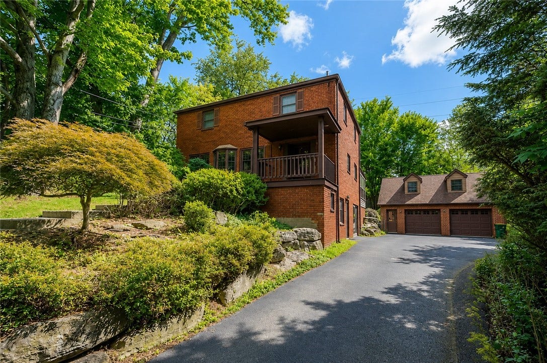 628 Orchard Hill Dr, Pittsburgh, PA 15238 628 Orchard Hill Dr, Pittsburgh, PA 15238