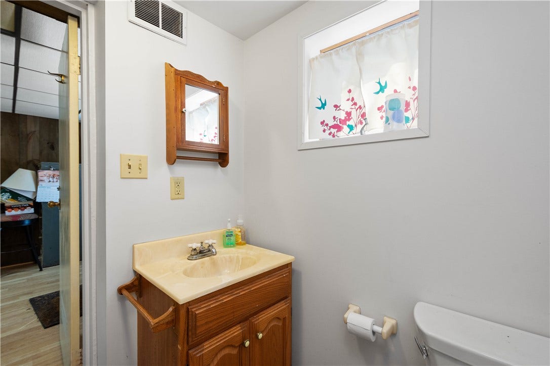 628 Orchard Hill Dr, Pittsburgh, PA 15238 Next to Game Room