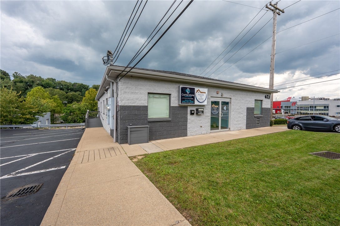 621 N 4TH STREET, Jeannette, PA 15644