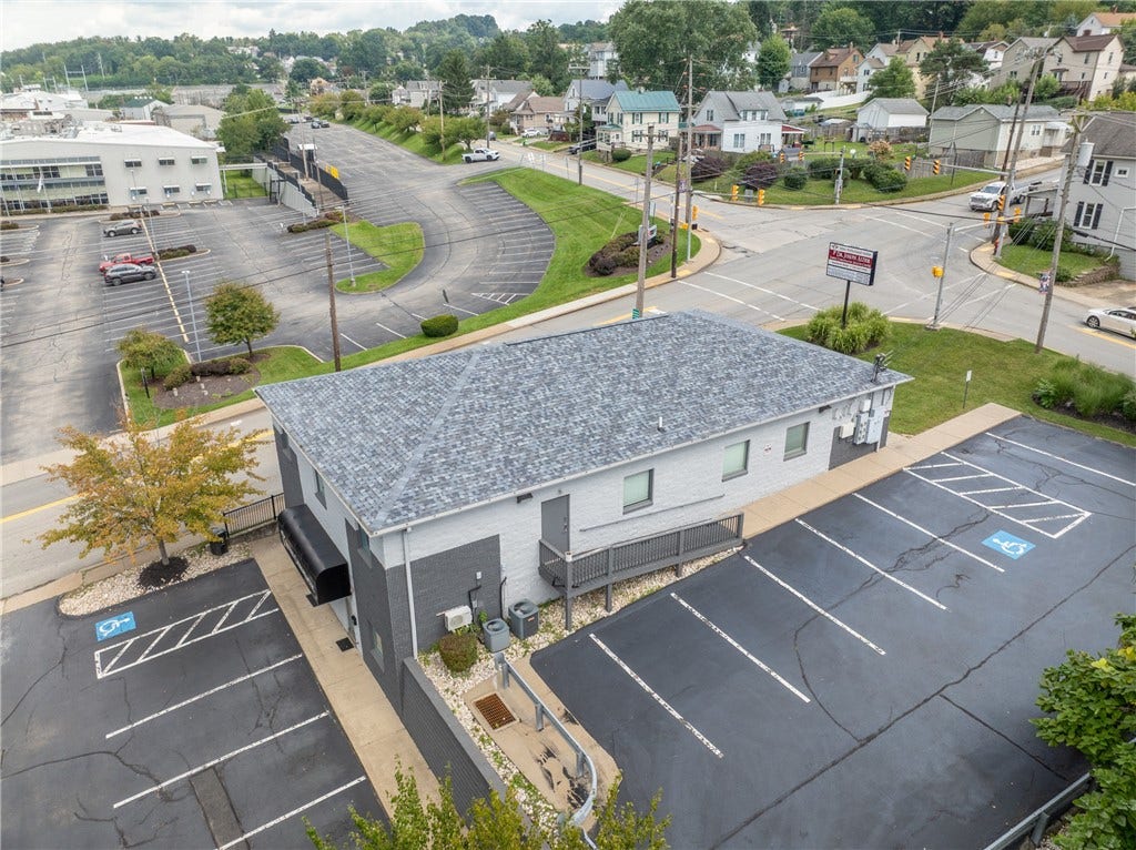 621 N 4TH STREET, Jeannette, PA 15644
