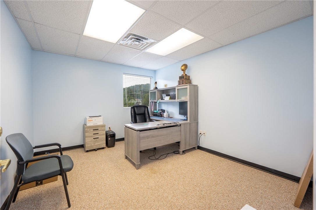 621 N 4TH STREET, Jeannette, PA 15644