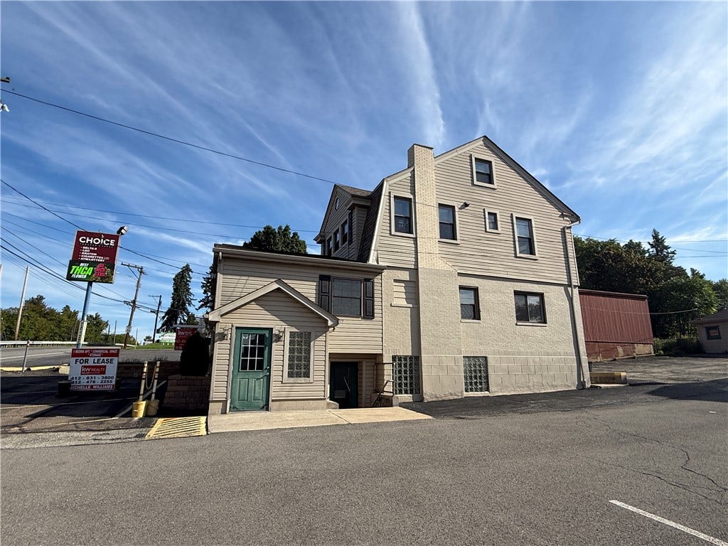Entrance for Commercial and Basement