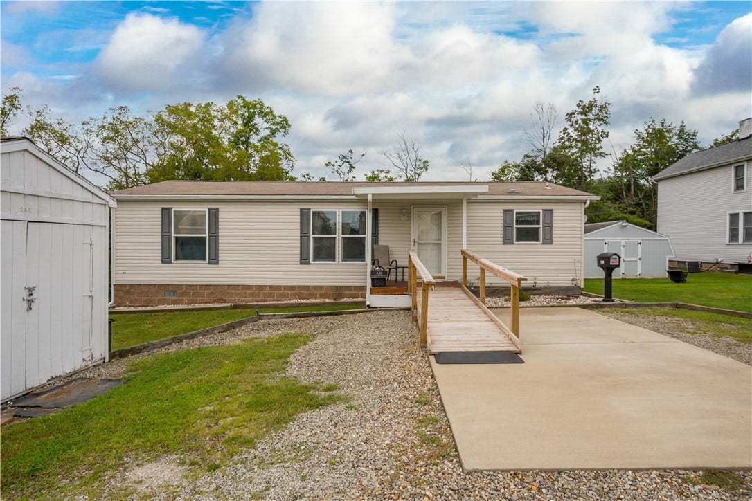338 Westmoreland St, Belle Vernon, PA 15012