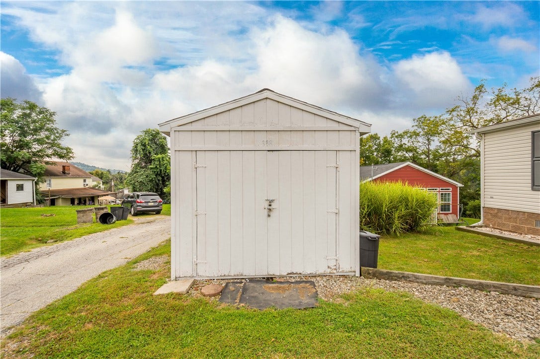 338 Westmoreland St, Belle Vernon, PA 15012
