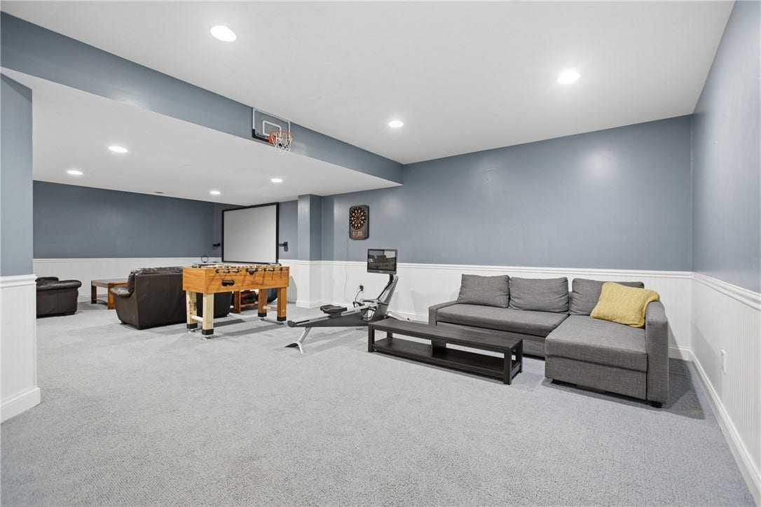3040 Thomas Jefferson Dr, Jefferson Hills, PA 15025