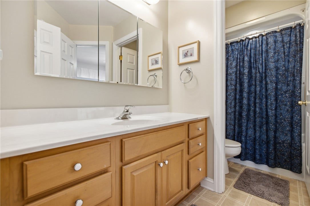 3040 Thomas Jefferson Dr, Jefferson Hills, PA 15025