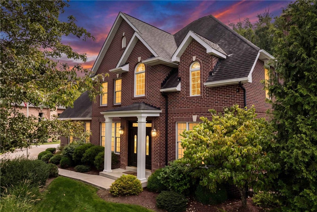 3040 Thomas Jefferson Dr, Jefferson Hills, PA 15025