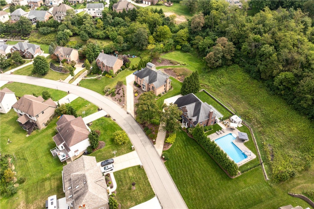 3040 Thomas Jefferson Dr, Jefferson Hills, PA 15025