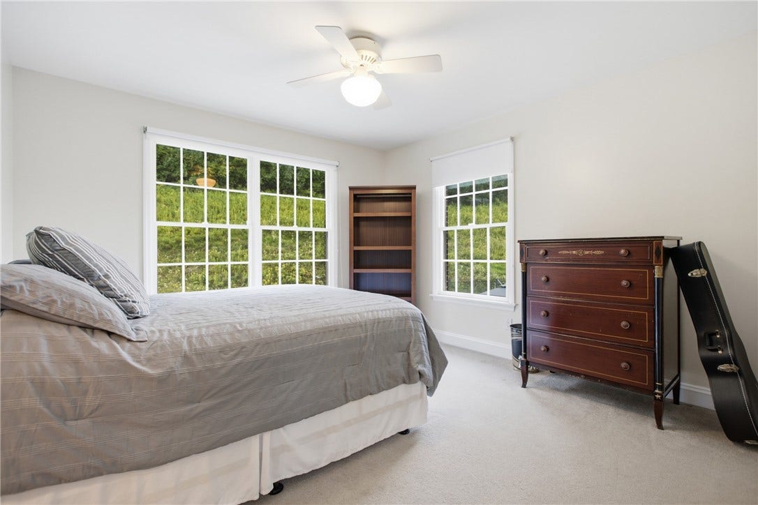 3040 Thomas Jefferson Dr, Jefferson Hills, PA 15025