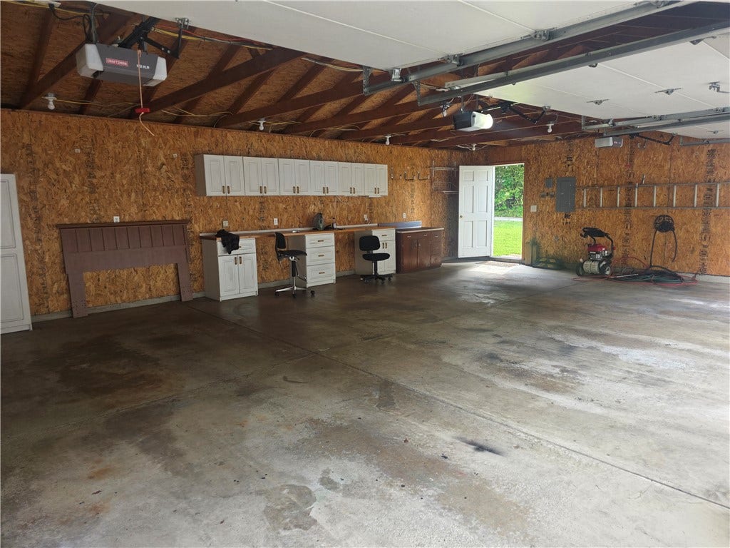 113 Danko Ln, Greensburg, PA 15601