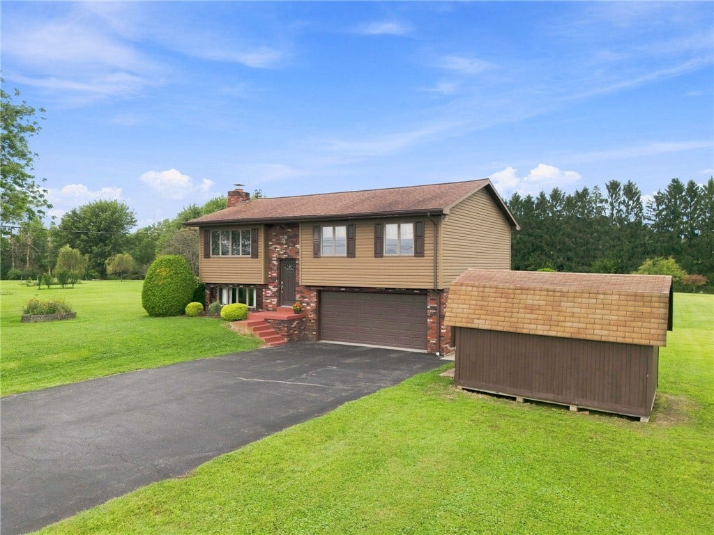 457 Mount Nebo Church Rd, Scottdale, PA 15683