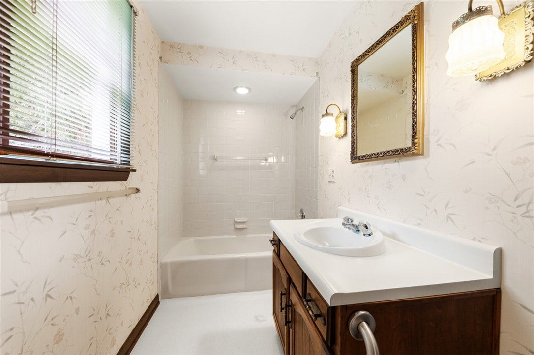 934 Old State Route 66, Greensburg, PA 15601