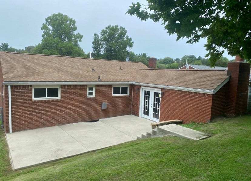 89 W Bruceton Road, Pittsburgh, PA 15236