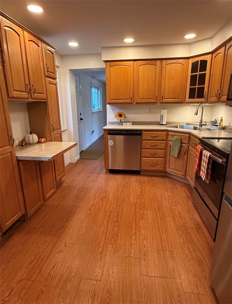 89 W Bruceton Road, Pittsburgh, PA 15236