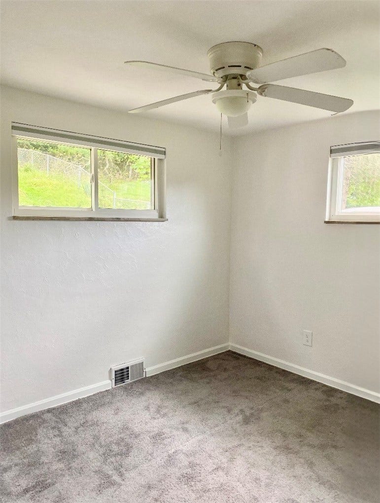 89 W Bruceton Road, Pittsburgh, PA 15236