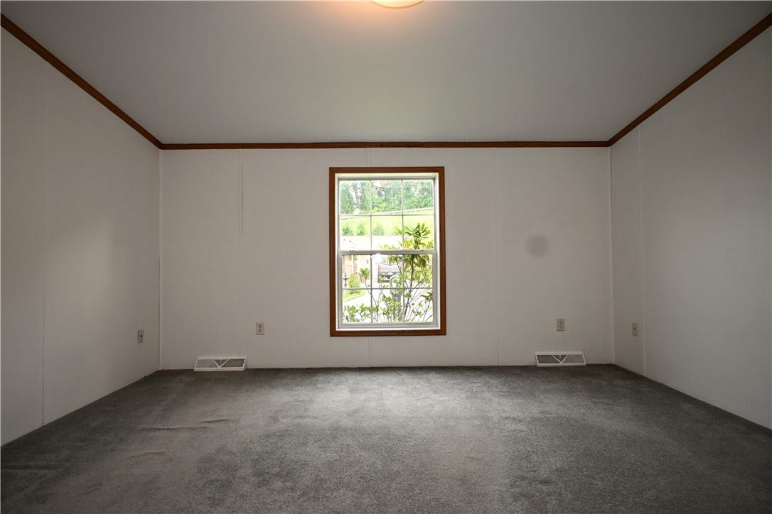 1039 Golden Circle, Elizabeth, PA 15037