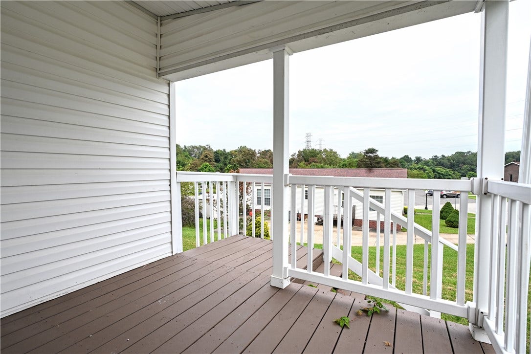 1039 Golden Circle, Elizabeth, PA 15037