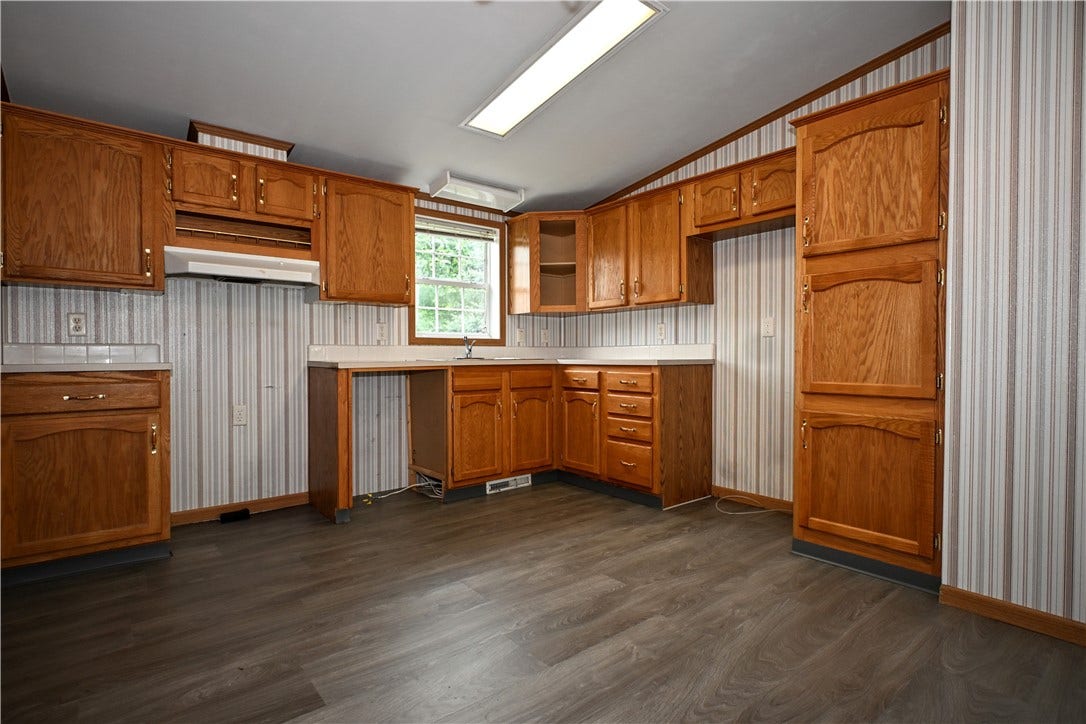 1039 Golden Circle, Elizabeth, PA 15037