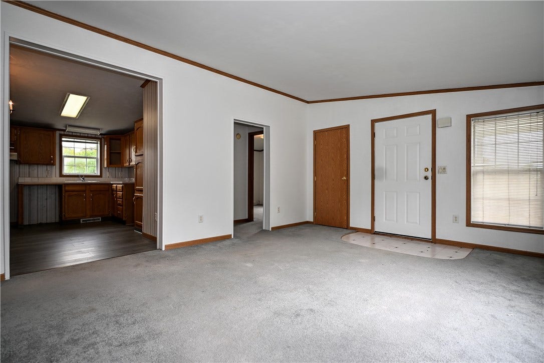 1039 Golden Circle, Elizabeth, PA 15037