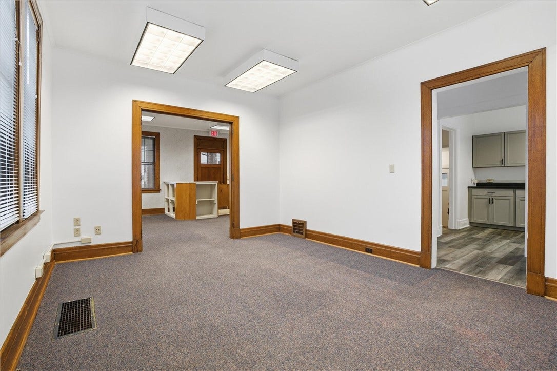 313 Morgantown St, Uniontown, PA 15401
