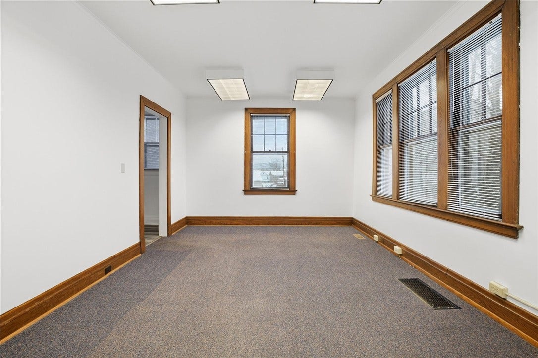 313 Morgantown St, Uniontown, PA 15401