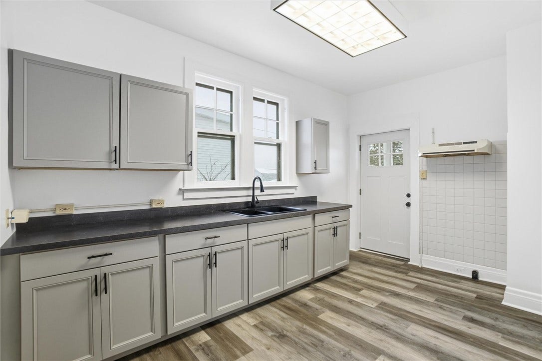313 Morgantown St, Uniontown, PA 15401