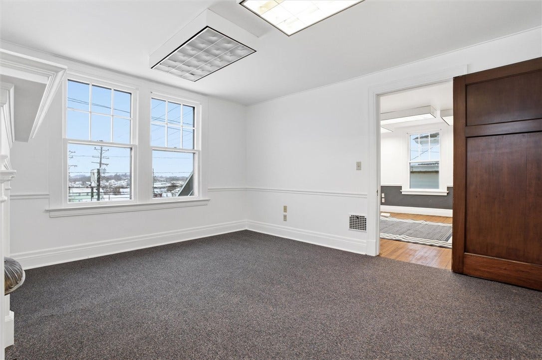 313 Morgantown St, Uniontown, PA 15401