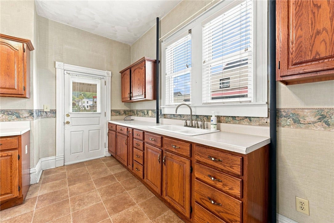 209 S 5TH STREET, West Newton, PA 15089