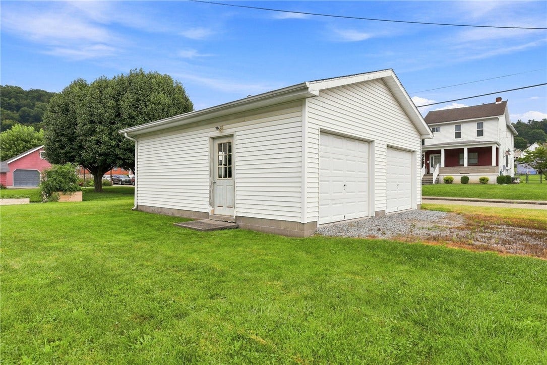 209 S 5TH STREET, West Newton, PA 15089