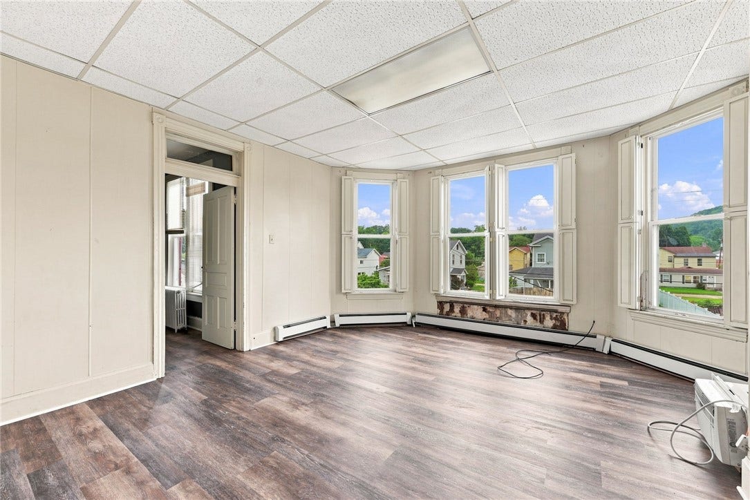 209 S 5TH STREET, West Newton, PA 15089