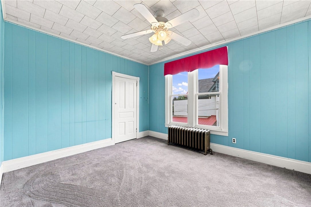 209 S 5TH STREET, West Newton, PA 15089