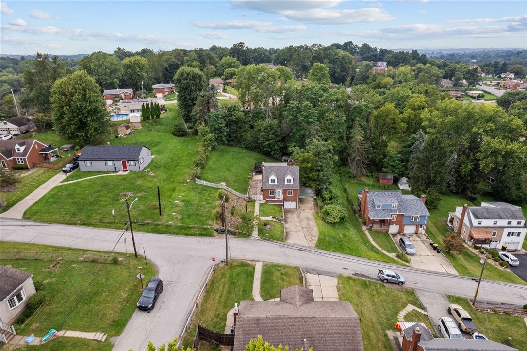 4330 Overhill St, Bethel Park, PA 15102