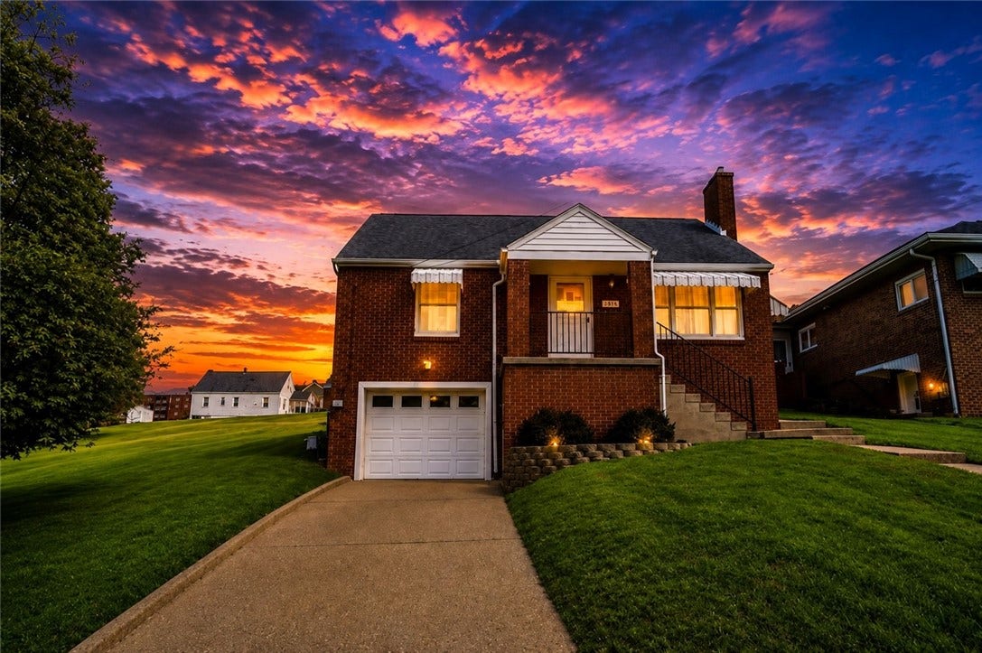 Welcome to 71 Cort St in Washington!