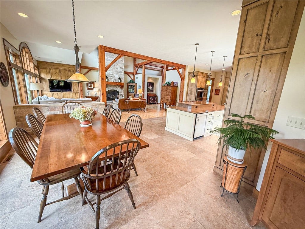 921 Three Degree Rd, Butler, PA 16002