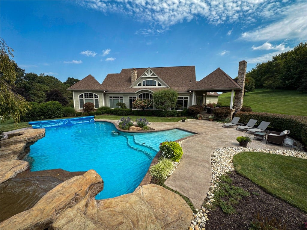 921 Three Degree Rd, Butler, PA 16002