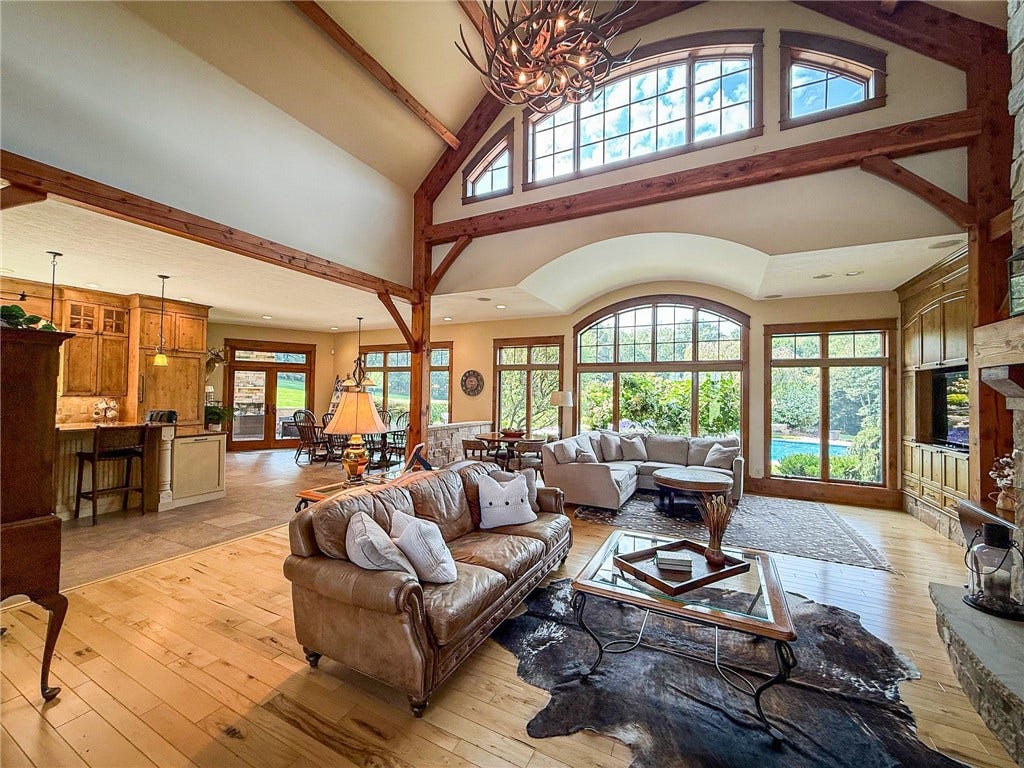 921 Three Degree Rd, Butler, PA 16002