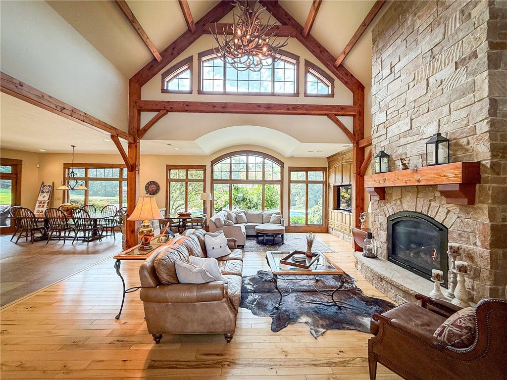 921 Three Degree Rd, Butler, PA 16002