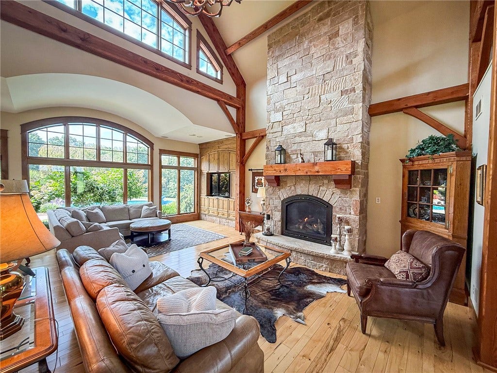 921 Three Degree Rd, Butler, PA 16002