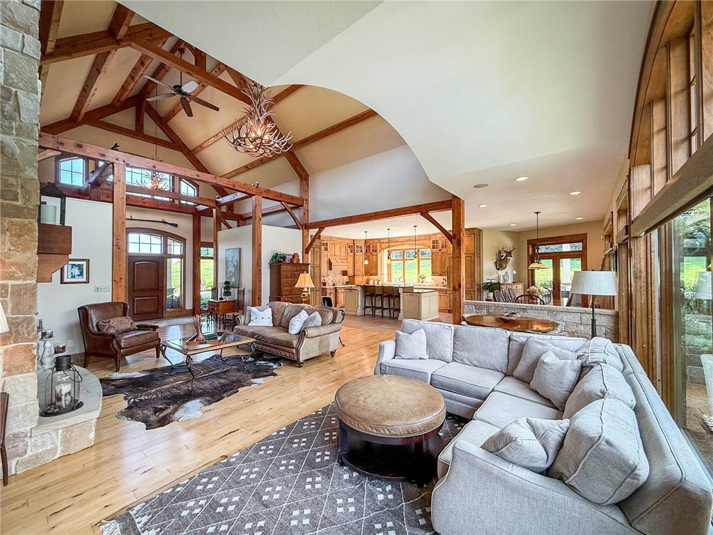 921 Three Degree Rd, Butler, PA 16002