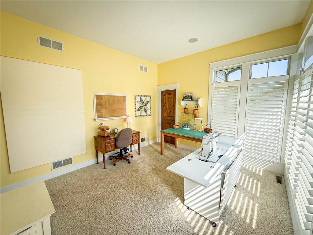 921 Three Degree Rd, Butler, PA 16002
