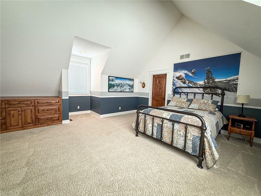 921 Three Degree Rd, Butler, PA 16002